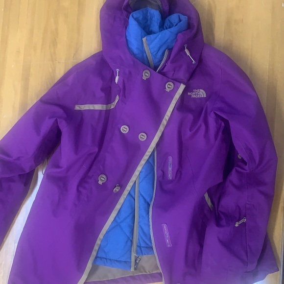 Unique North Face Coat, two coats in one! Size medium. - Picture 2 of 4